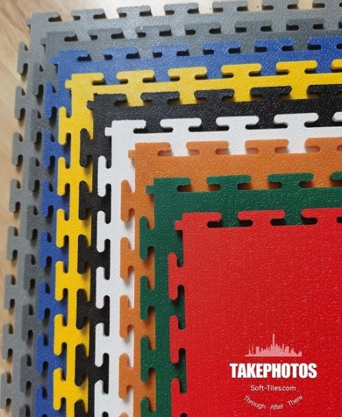 Wholesale PVC Interlocking Floor Tile Smooth Surface For Use In Garages